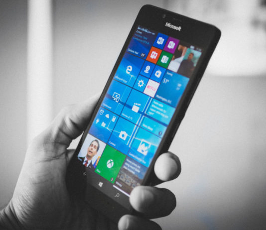 Could this be Microsoft’s Ultimate Mobile Device?