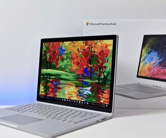 Microsoft reveals why the Surface Book 2 has a really good screen