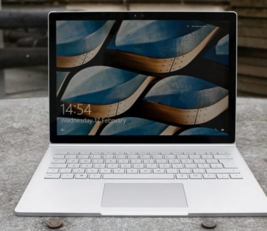 Microsoft Surface Book 2
