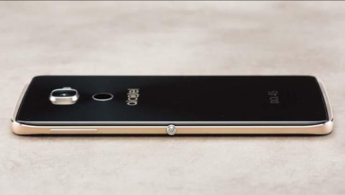 Alcatel Idol 4S with Windows 10