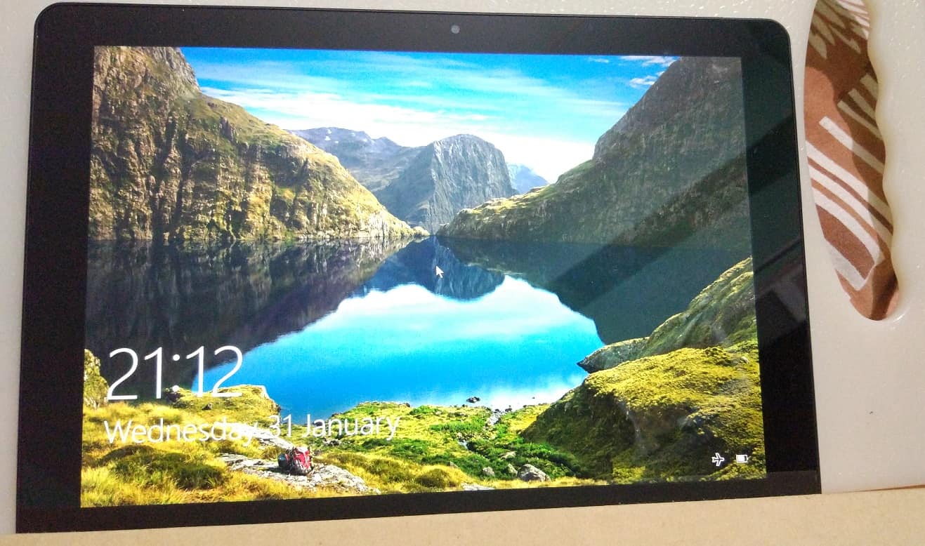 Chuwi SurBook Mini display