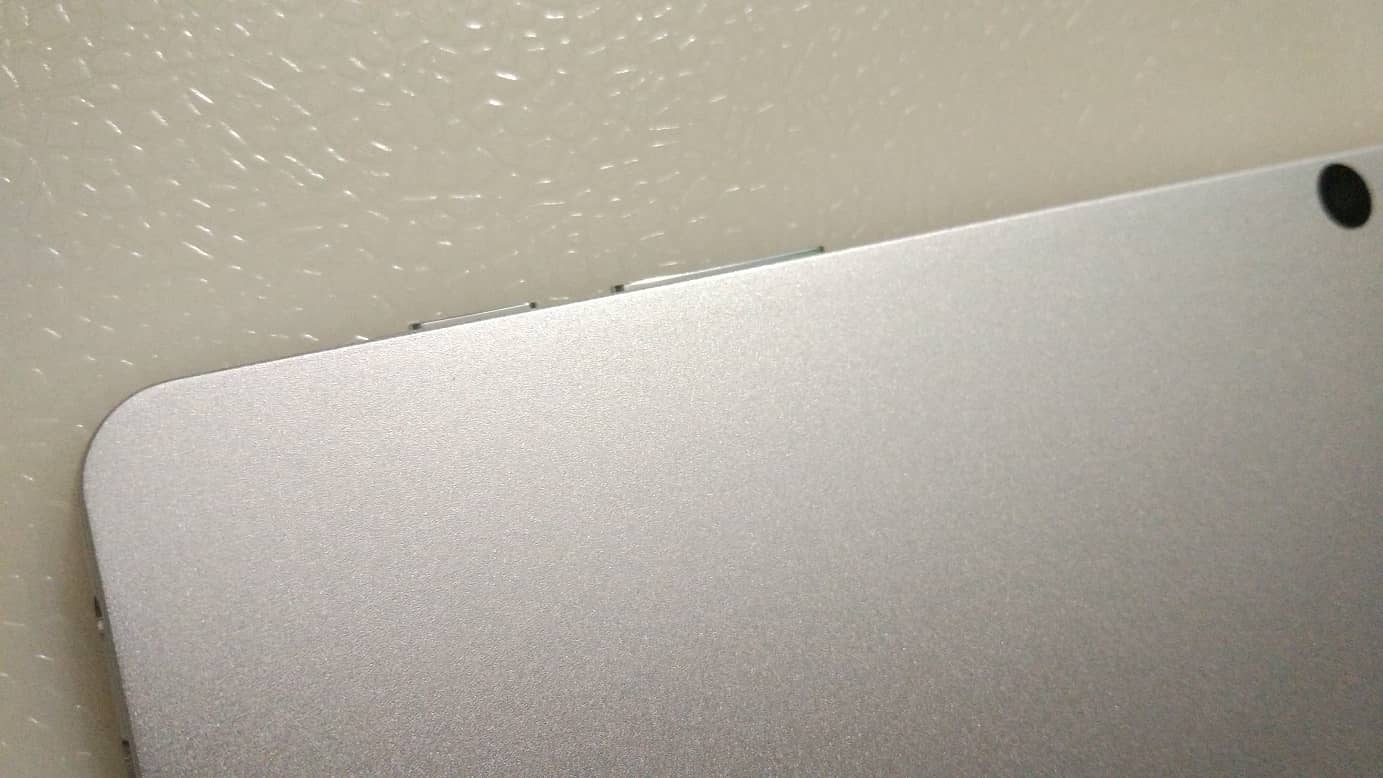 Chuwi SurBook Mini thickness