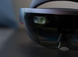 Microsoft HoloLens 2