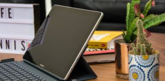 Windows 10 tablet by Samsung