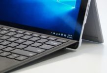 Windows 10 taskbar