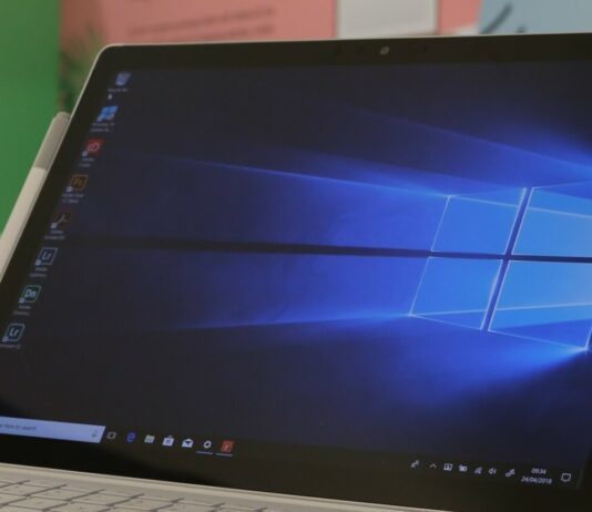 KB5003173 taskbar feed