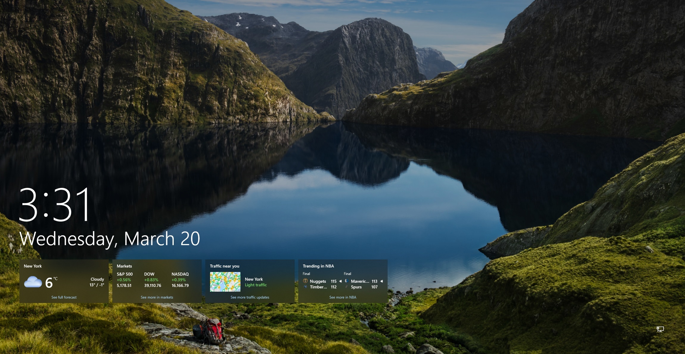 Windows 11 lock screen with MSN