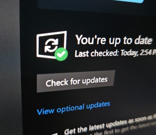 Windows 10 updates with new features