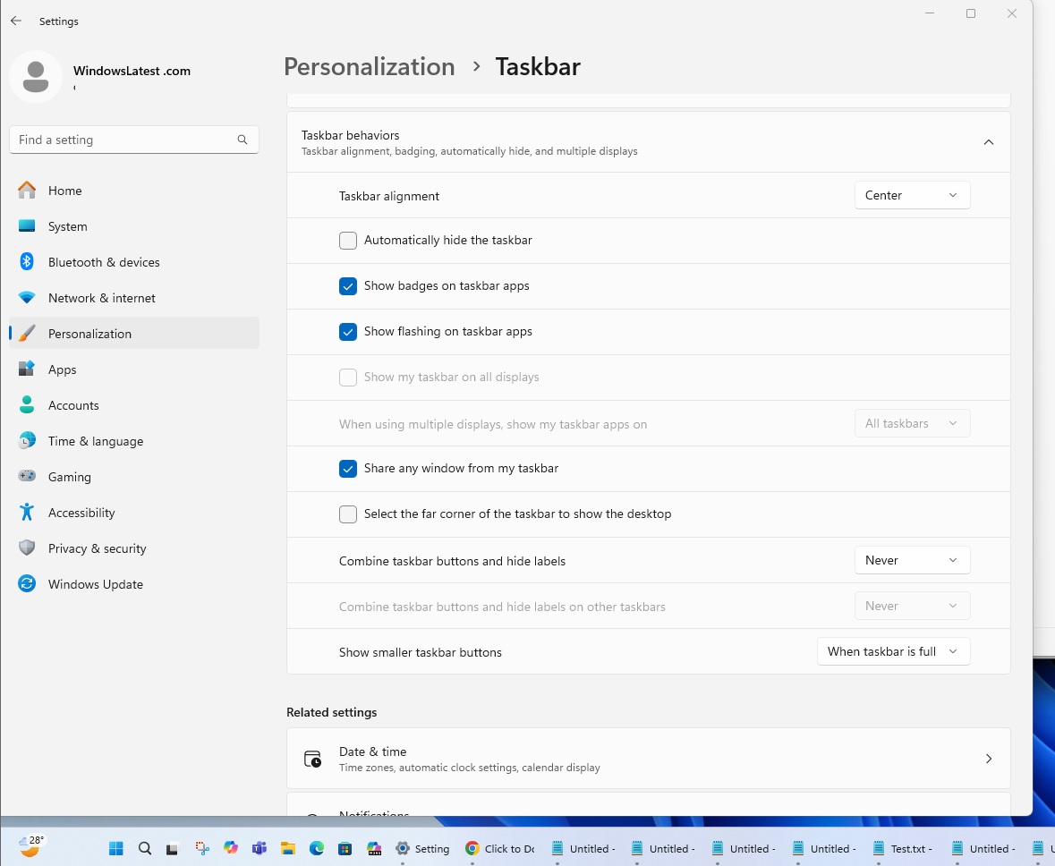 Show smaller taskbar buttons in Windows 11