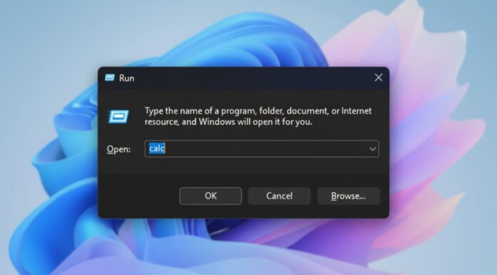 Windows 11 Run Dialog with dark mode