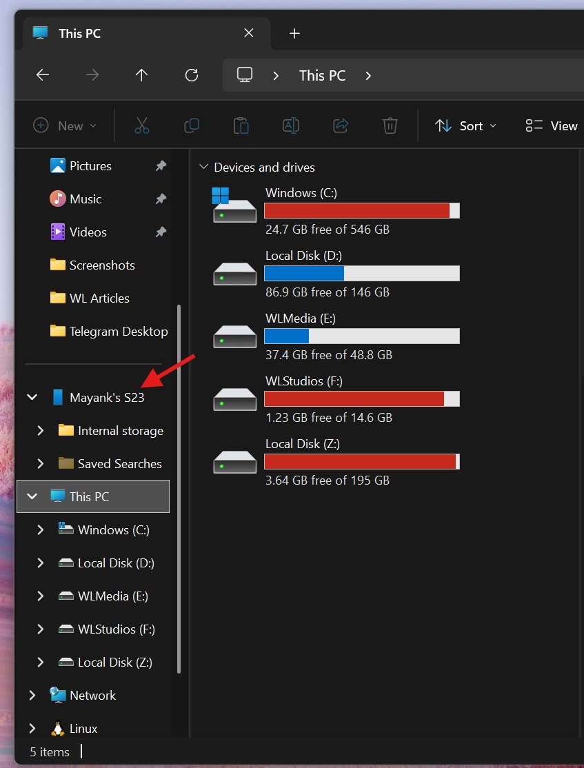 Mobile device in File Explorer sidebar