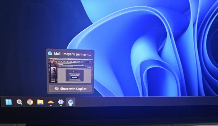 Share with Copilot on Windows 11 taskbar