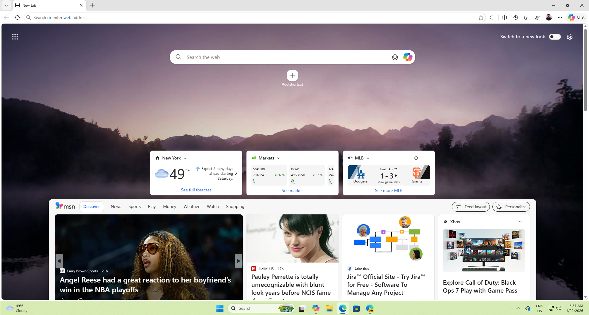 Present look in Microsoft Edge new tab, with Feed turned on by default