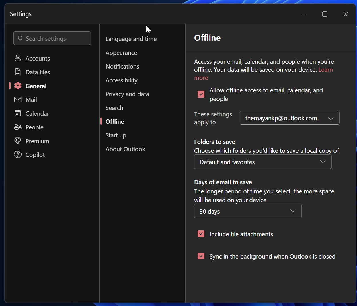 Include file attachments in New Outlook offline