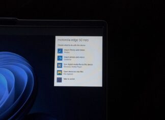 Microsoft is burying Windows 11’s legacy UI one by one, and AutoPlay is next for WinUI 3