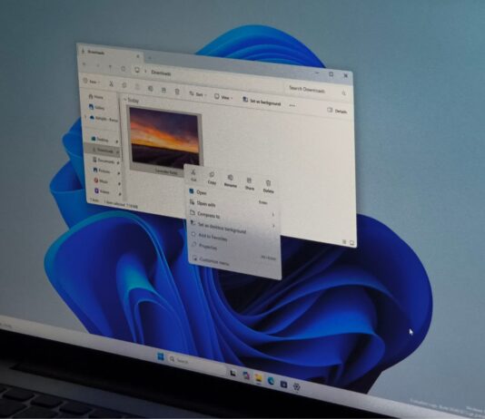 Microsoft's new customizable context menu fixes the clutter it once blamed on Windows 10.