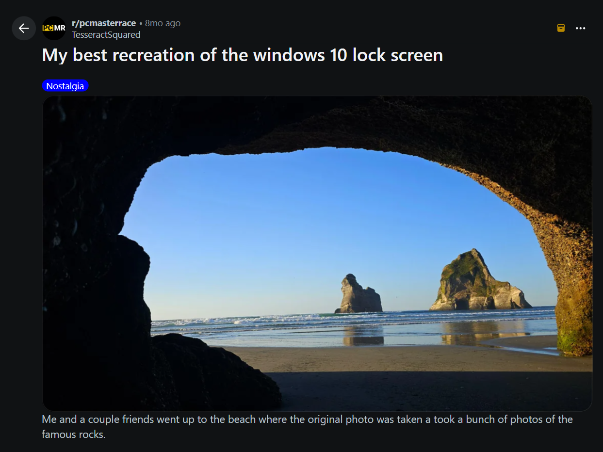 Reddit post about Windows 10 lock screen