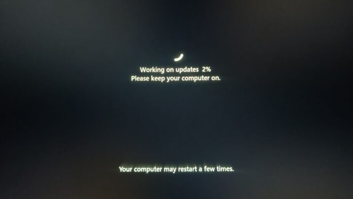 Windows 11 rebooting