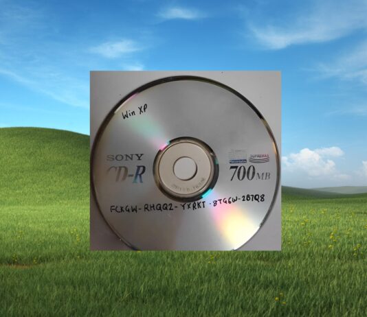 Windows XP CD Pirated