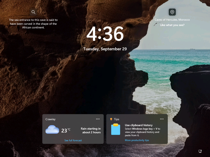 The Tips widget on the Windows 11 lock screen, next to Weather.