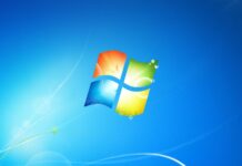 Why a solid color wallpaper triggered a 30-second logon delay in Windows 7.