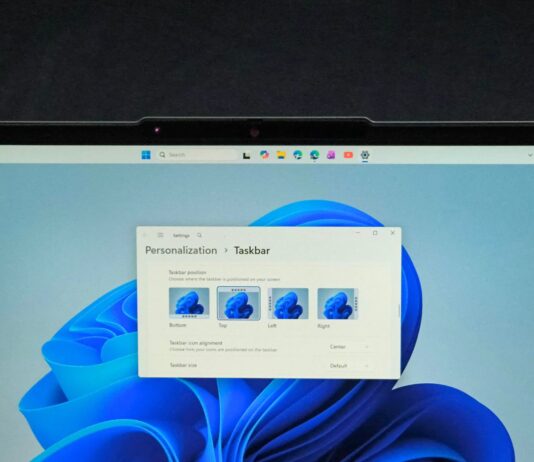 Windows 11 finally restores a Windows 10 feature after five years, the movable taskbar Windows 11's movable taskbars are finally available on all eligible PCs