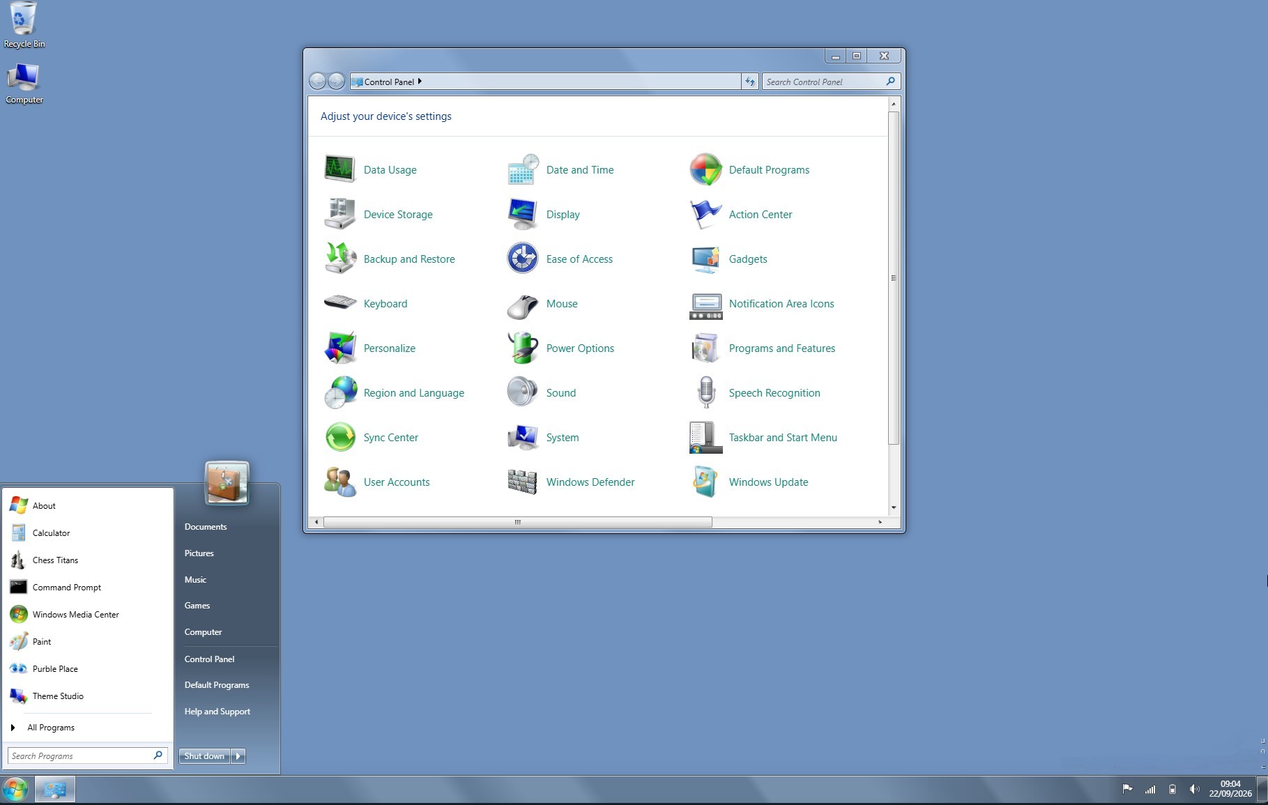 Windows 7 with solid wallpaper