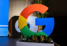 Google now wants Windows 11 users to ditch Edge for Chrome, and gets away with what Microsoft is slammed for Google anti competitive practices