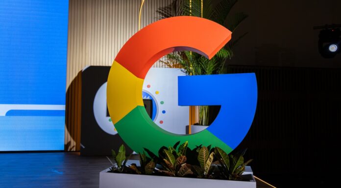 Google now wants Windows 11 users to ditch Edge for Chrome, and gets away with what Microsoft is slammed for Google anti competitive practices