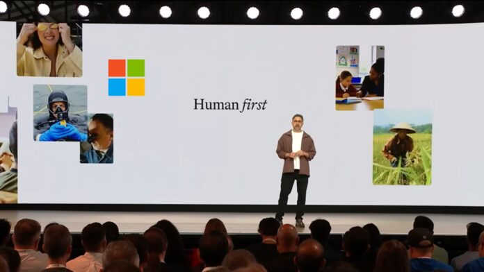 Глава Microsoft по ИИ: лишь 5% рабочих мест будут автоматизированы в ближайшие 10 лет Мустафа Сулейман выступает на мероприятии
