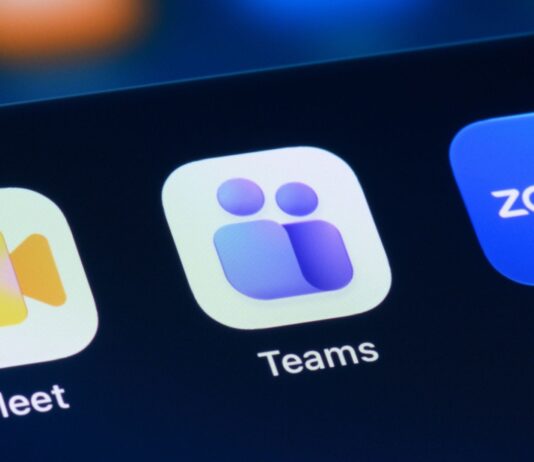 Microsoft Teams is getting third-party deepfake detection in November