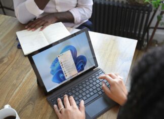 Windows 11’s last Secure Boot deadline hits Monday, Microsoft reveals what happens to your PC Microsoft's last major Windows Secure Boot certificate expires October 19