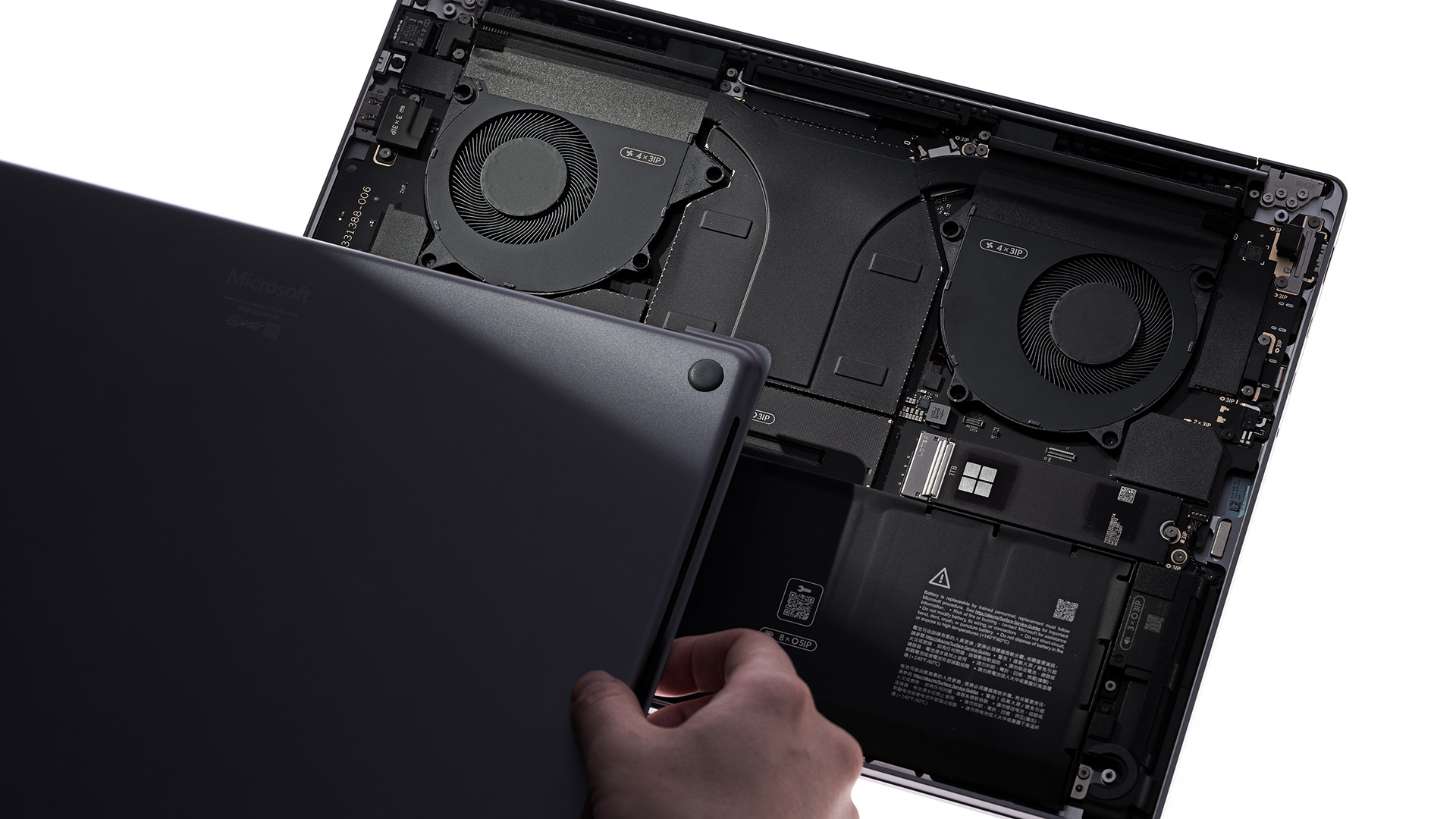 Surface Laptop Ultra internals