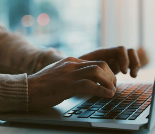 Why Windows 11 keeps 64-bit files in System32 and 32-bit files in SysWOW64, according to Microsoft Windows 11's System32 holds 64-bit files while SysWOW64 has 32-bit ones