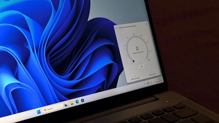 Windows 11's new internet speed test showing download, upload and ping results in Quick Settings Windows 11's new internet speed test showing download, upload and ping results in Quick Settings