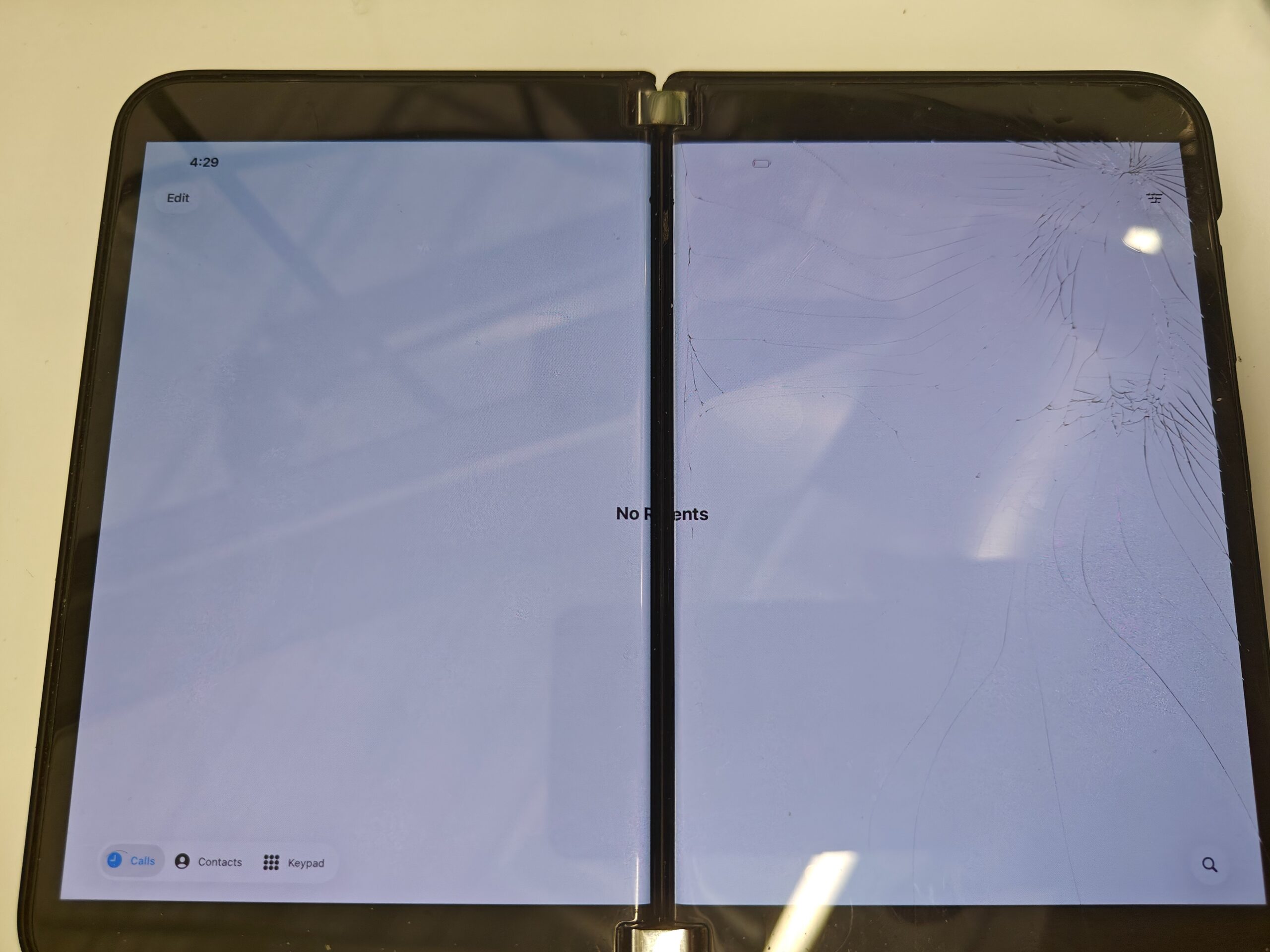 iOS calls screen in Surface Duo 2